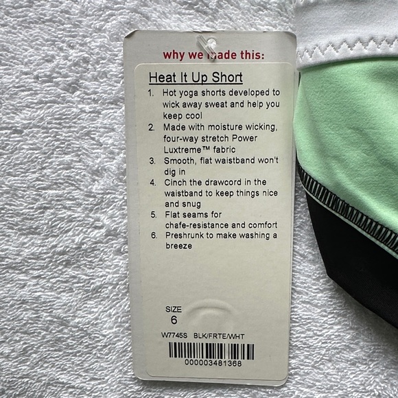 2 pairs of brand new lululemon athletica Heat it Up Shorts size 6 - Picture 5 of 5